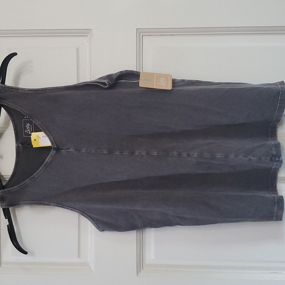 NWT Girls Bixby Nomad Gray V-neck Tank Top. Size 16